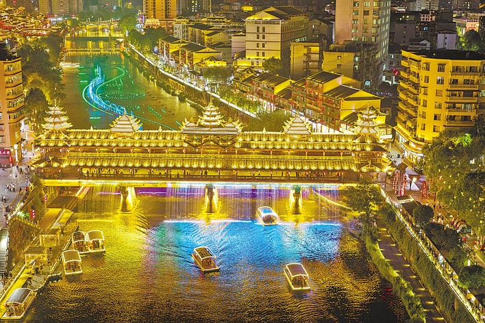 湖北：夜游夜演夜市点燃县域消费新活力(图2)