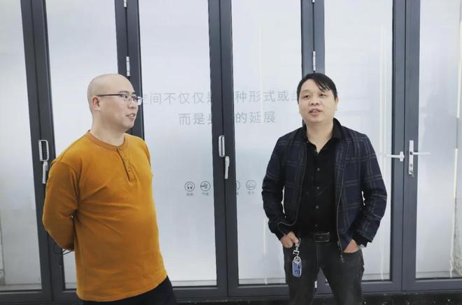 上叠窗肯德基门、折叠窗等 佛山依潞旺铝业的缘何火啦？(图1)