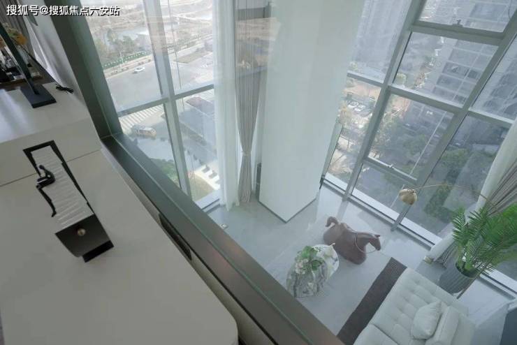 下沙江景房新标杆!绿城钱塘之门50万起双钥匙LOFT独立产证精装479米层高近大学北城奥特莱斯今年买明年住(图4)