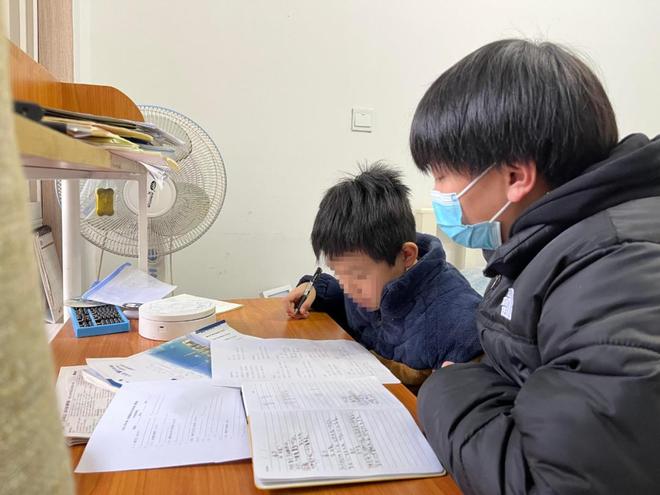 捡剩饭自学考612分！贫困生拒211死磕复读：非清北不上就为赚大钱(图14)